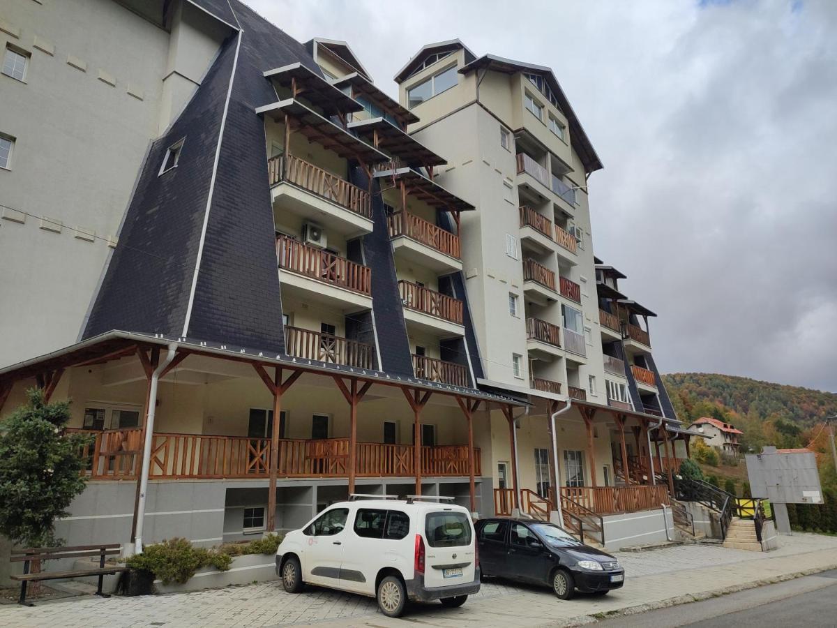 Suncani Apartman 36, Brzece Ngoại thất bức ảnh